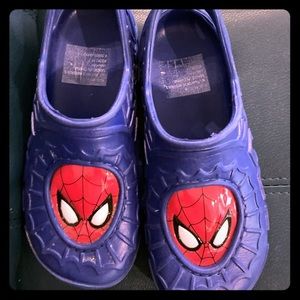 Boys Size 13 Avengers Spiderman croc style sandals